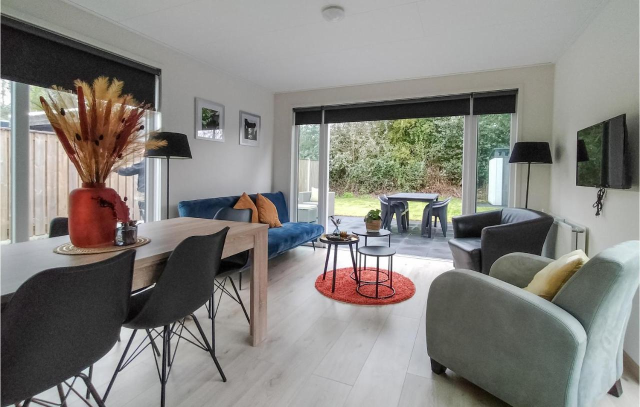 2 Bedroom Awesome Home In Heinkenszand Exteriér fotografie