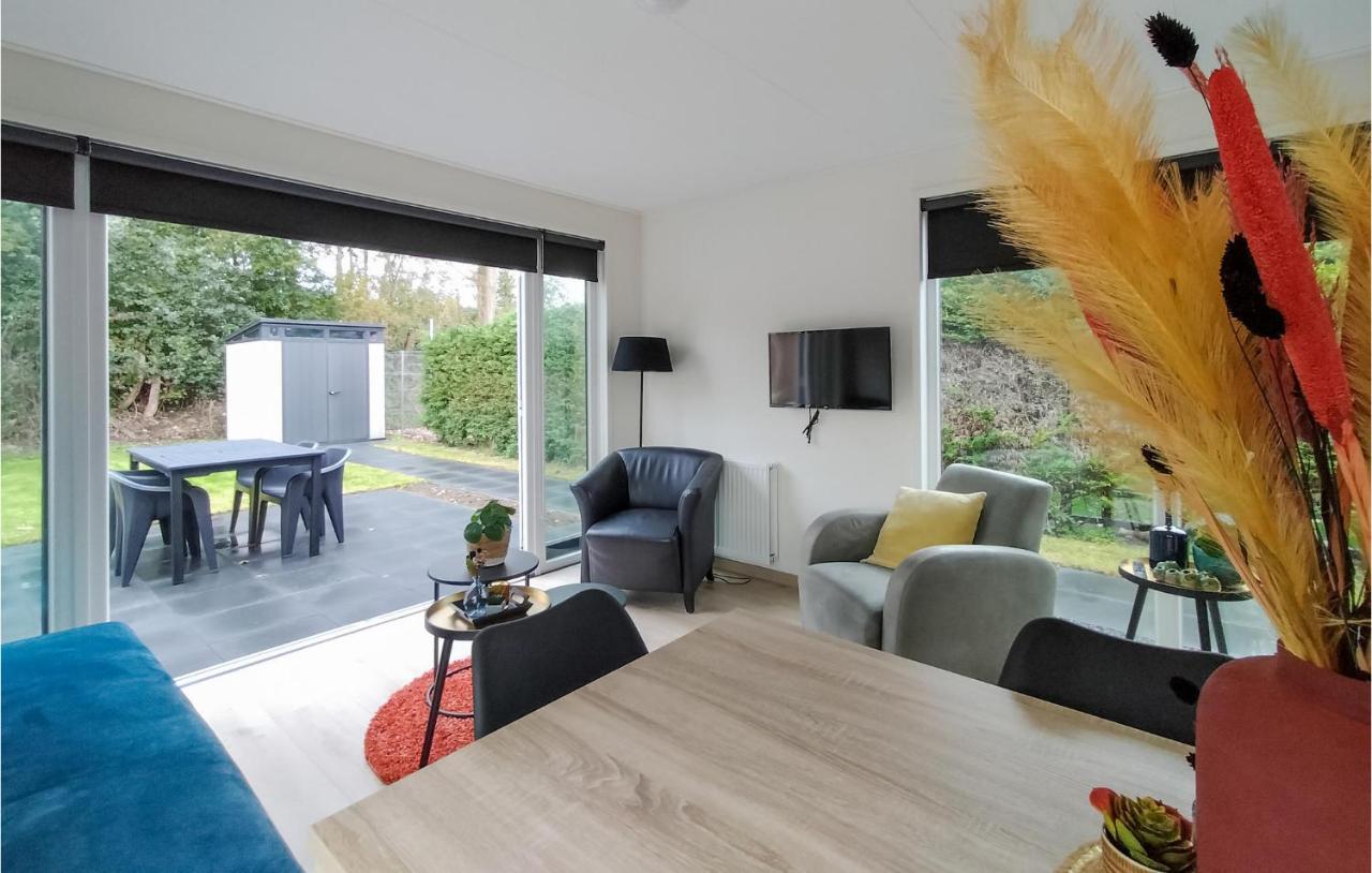 2 Bedroom Awesome Home In Heinkenszand Exteriér fotografie